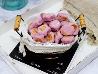 12、紫薯小面包,成品图