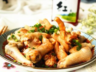 13、红油鸡爪,根本停不下来。