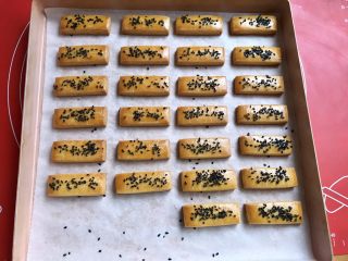 12、粗粮炉果,出炉。