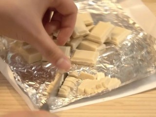 14、白巧克力树莓塔,白巧克力填馅:白巧克力切碎