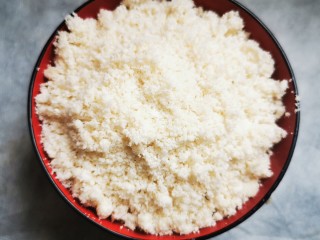 1、豆渣香蕉素饼,新鲜豆腐渣