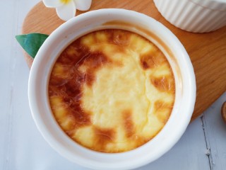 15、奶香鸡蛋布丁,成品