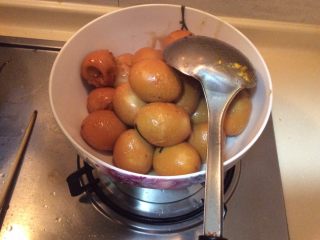 17、江湖中失传已久的红烧肉,鸡蛋捞出收水