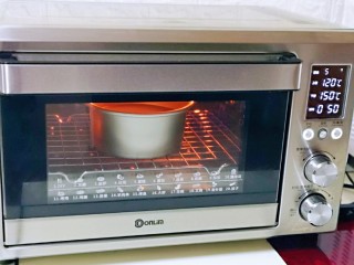 16、6寸紫薯戚风蛋糕,上管120°下管150°烤50分钟！（时间及温度仅供参考）