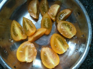 5、芝士泡面,切开