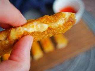 8、爆浆黄金芝士猪排,成品图