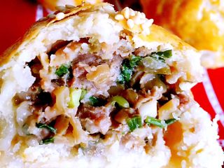 21、苏式榨菜鲜肉月饼,来一个肉馅特写。