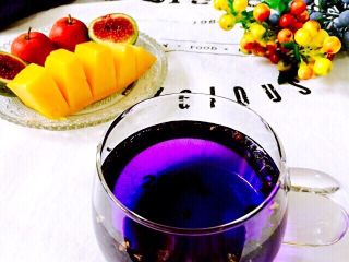 14、麻辣烫,吃完再配上一杯黑枸杞和水果美哒哒哟……☕????????????☺️