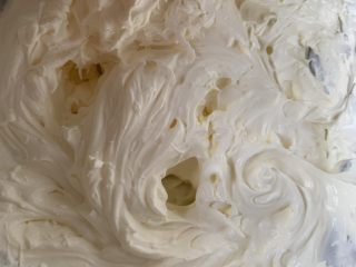 10、奥利奥雪媚娘,奶油加糖打至花纹清晰