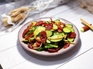 20、黄瓜炒香肠➕黄瓜白玉菇炒香肠,成品