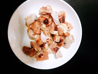 6、大盘鸡,切块备用