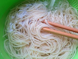 7、私家茄汁金丝虾串,捞出过凉水