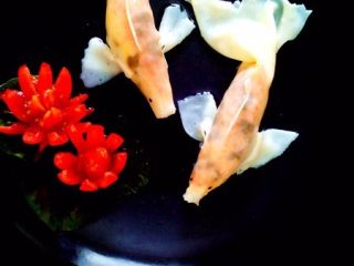 23、锦鲤寿司,悠悠鱼儿水中游。