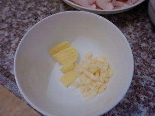 7、香辣卤鸡爪,还有姜片