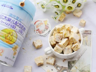 11、好吃到爆的点心网红雪花酥,成品。