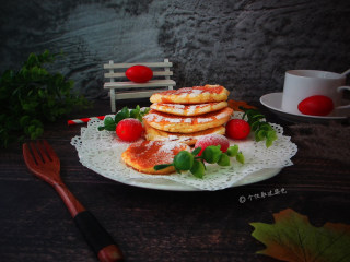 14、舒芙蕾松饼,金黄色的松饼，按压下去十分有弹性