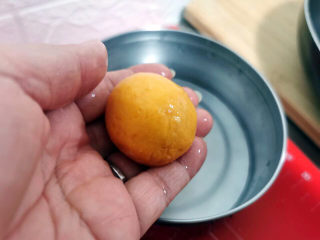 16、炸地瓜丸子,过一下水