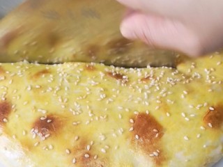 13、网红榴莲饼,快速切段