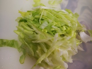 5、三明治～快手早餐,生菜切丝