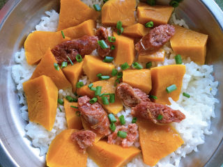 11、南瓜焖饭,出锅撒上葱花