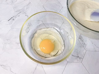 6、香蕉松饼????,打一颗鸡蛋