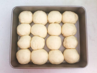 22、鸡蛋汉堡,饧发至一倍大就可以