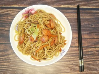 13、卷心菜香肠炒面,完成，！