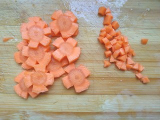 5、照烧鸡胸肉,胡萝卜切片