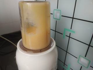 6、苹果饼,打成糊