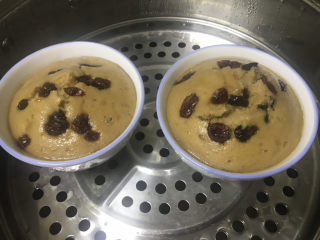 11、蔓越莓红糖发糕,开花红糖发糕