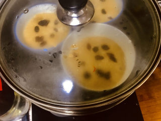 10、蔓越莓红糖发糕,水开上锅蒸25分钟