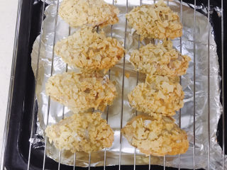 8、薯片鸡翅,裹好就是这样啦