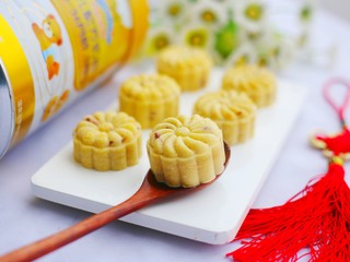 14、香甜细腻的奶香蔓越莓绿豆糕,味道棒棒哒。