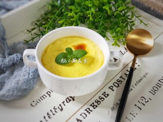 9、奶香鸡蛋布丁,浓浓的奶香味，特别好吃，嫩滑香甜。