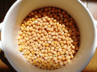 1、豌豆糕,黄豌豆160g