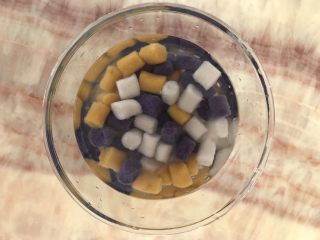 11、自制鲜芋圆,过一遍凉水，口感更Q弹