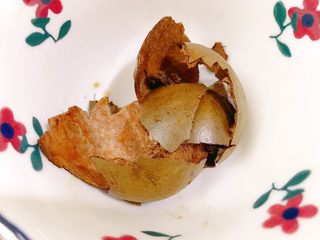 4、清热祛湿茯苓膏,罗汉果洗净掰碎备用