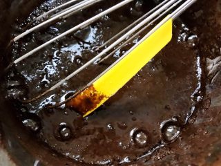 11、清热祛湿茯苓膏,搅拌均匀无颗粒