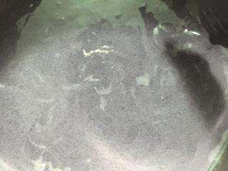 3、黑米蒸蛋糕,打成细腻的糊状