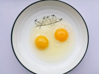 12、外酥里嫩的黄金炸鸡腿,2个鸡蛋。