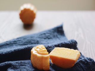 41、金沙奶黄月饼,成品