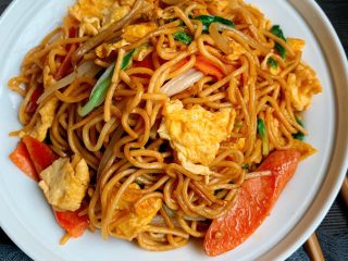 14、家常炒面,喜欢吗？动手试一下