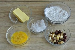 1、坚果酥饼,原料图