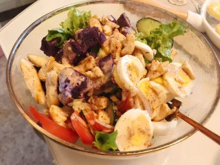 6、黑椒鸡肉沙拉,完美完成。