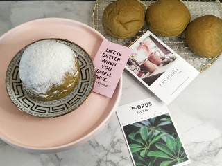 1、爆浆抹茶冰心面包, 先来一张美美的成品图????放入冰箱冷藏一晚上更加美味。冰冰，凉凉的超级过瘾。
