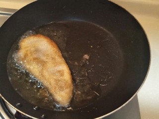 7、销魂鸡排饭,盛出待用。