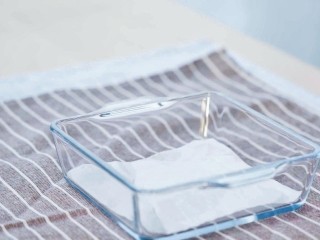 10、南瓜蒸糕,模具垫上硅油纸