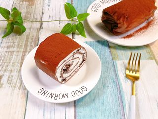 16、奥利奥可可毛巾卷,用锯齿刀切块食用