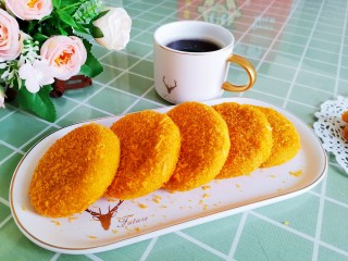 17、南瓜豆沙饼,成品图3