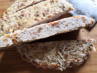 22、芋丝饼,冷却后即可切块。